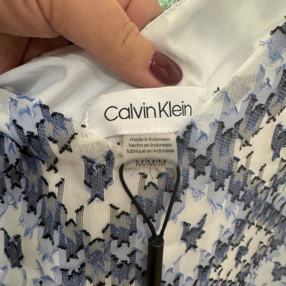 SALE: 3/$25 - Calvin Klein cami - Medium - white/blue/black - textured - NWT - Picture 7 of 12